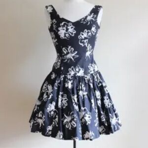 Laura Ashley, vintage party dress, black and white with tulle lining size 8